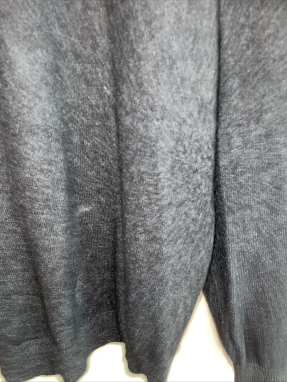 Club Room 100% Cashmere Sweater - Mens Sz L- Black V-Neck Long Sleeve Academia - Picture 12 of 13